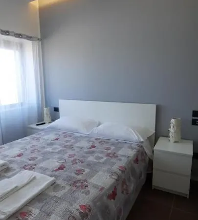 Mediterranea Couette-café 3*