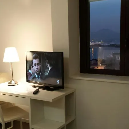 ロカンダ メディテラニア ベッド・アンド・ブレックファスト ナポリ