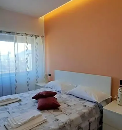 Couette-café Mediterranea 3*